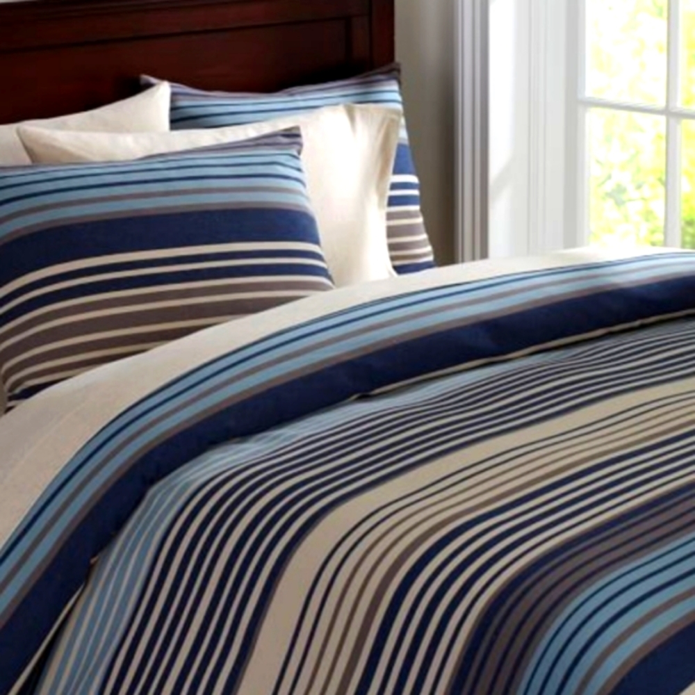 NWT PBTEEN STRIPE FULL/QUEEN DUVET